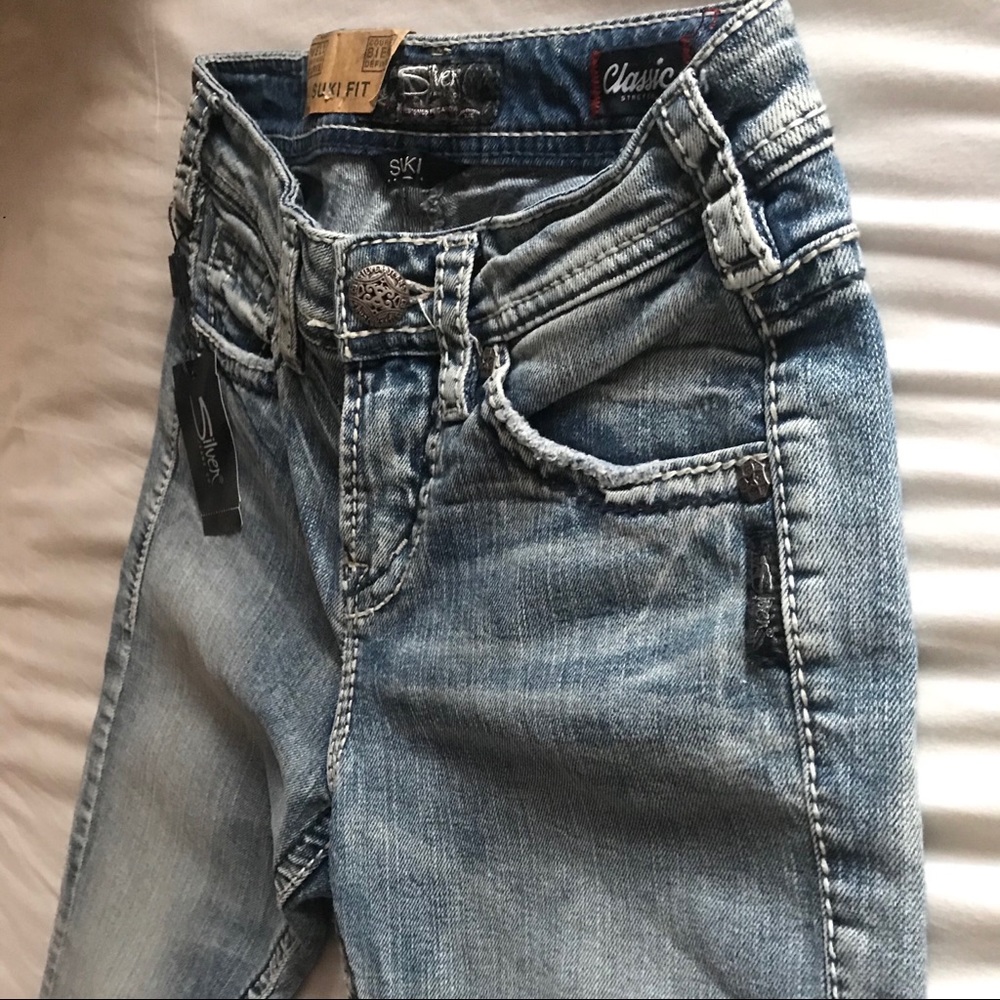 One incredibly sexy pair of jeans. 😉